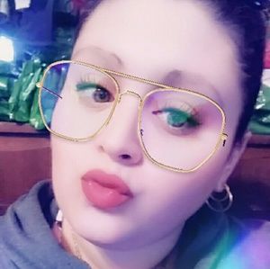 Meet your Posher, Tamara